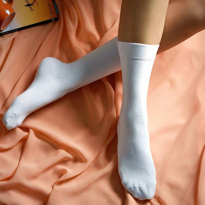 Women's Thin Bamboo Dress Socks Seamless Toe #color_white